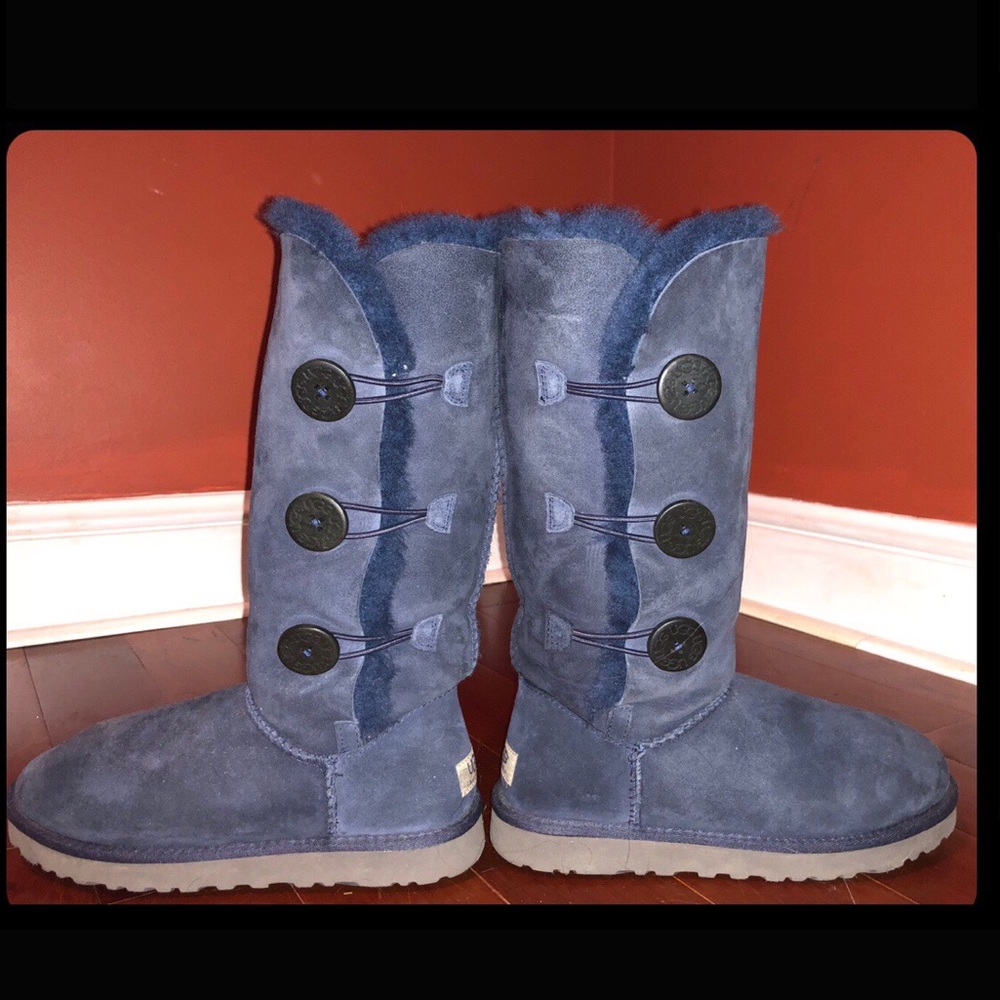 UGG Tall Triple Bailey